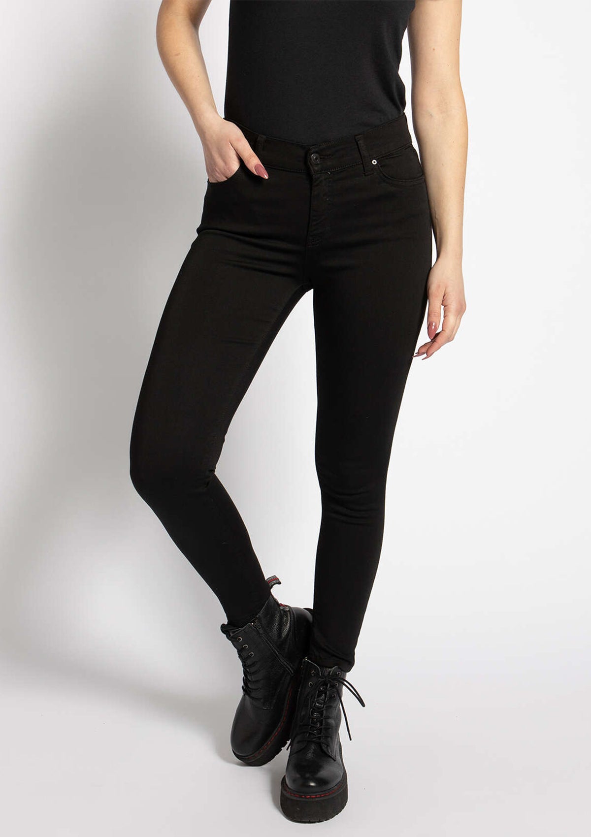 Lonia Black Mid Rise Skinny