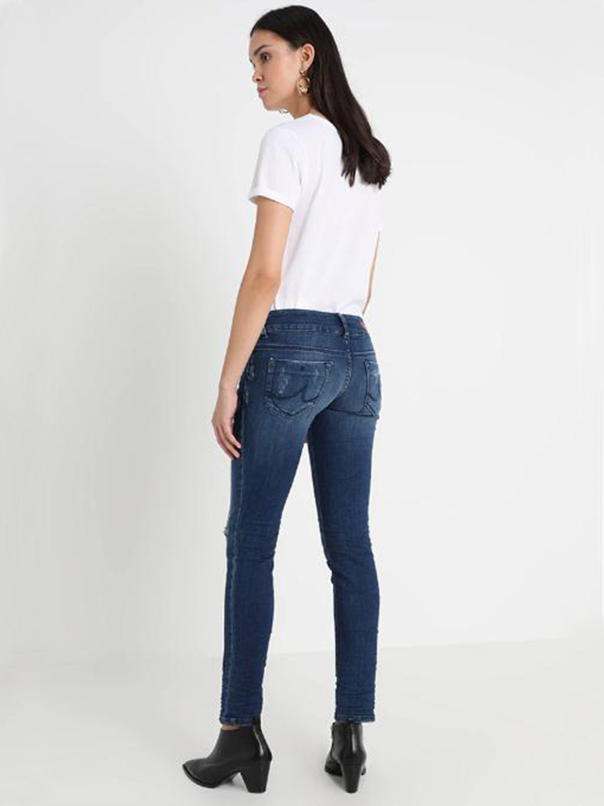 Molly Dita Low Rise Slim Jean